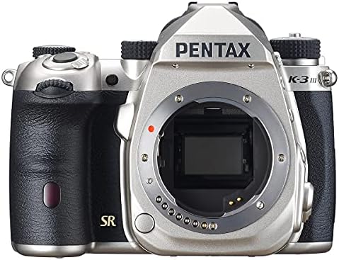 Pentax K-3 Mark III APS-C-Formátum DSLR Fényképezőgép, Ezüst HD D FA 70-210mm F4 ED SDM-WR Lencse D-BG8 Akkumulátor Markolat