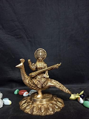 BHARAT HAAT Tiszta Réz Fém Szobor Saraswati (Istennő, a Művészet, Tudás) a Saraswati Gitár (Veena), valamint Ül a Páva a Brass Fém