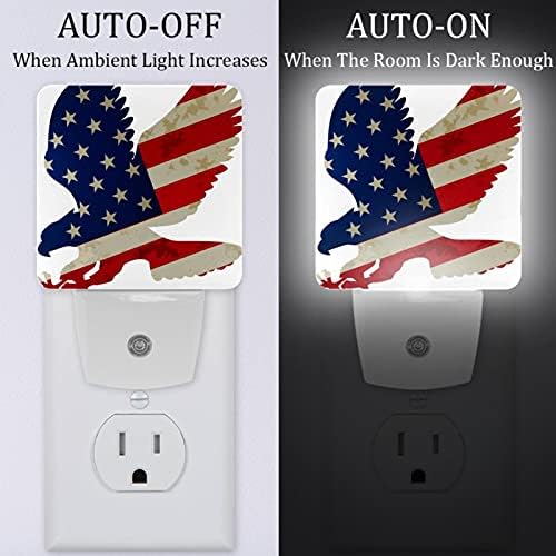 2 Csomag Plug-in LED-es Éjszakai Fény, Lámpa, Amerikai Zászló Sas, Auto Alkonyat Hajnal Érzékelő Dekoratív Nightlights a Gyerekek, Hálószoba,